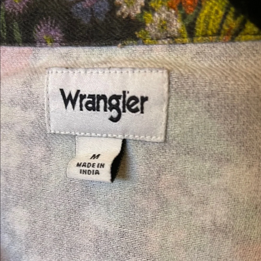 Wrangler Multicolor Button-up Floral Shirt - Picture 3 of 4